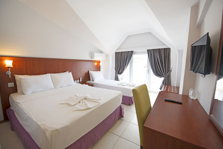 Bedroom 2, Sun Bay Park Hotel, Marmaris