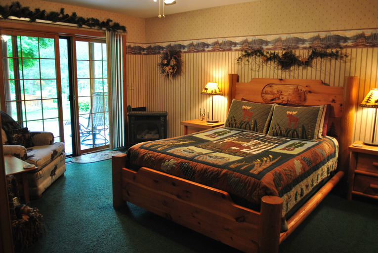 Bedroom 3, Horton Creek Inn B&B, Charlevoix