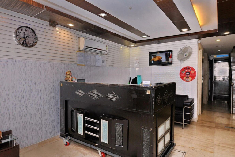 Others 5, Hotel Gera's, Delhi