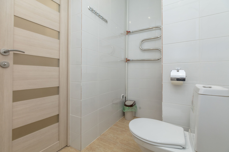 Bathroom 4, Apartaments on Saperniy 8, Sankt-Peterburg gorsovet