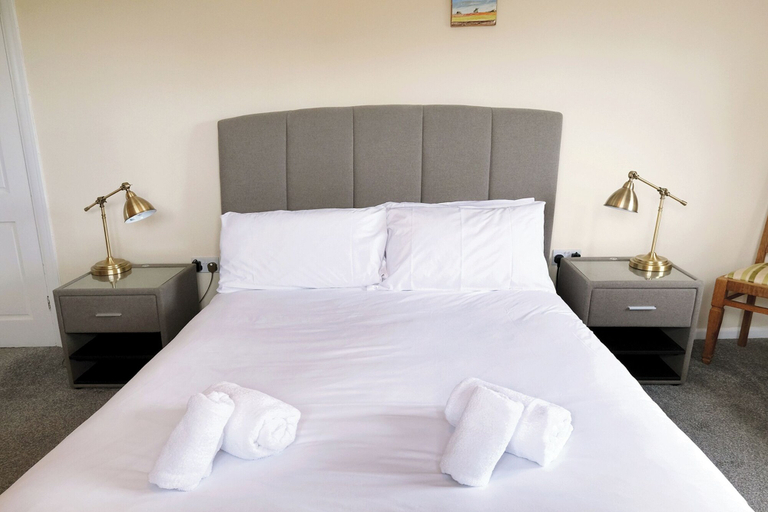 Bedroom 2, Primrose Farm Cottage - 3 Bed - Rhossili, Swansea