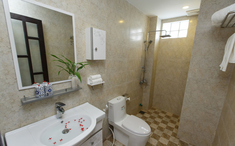Bathroom 4, Gia Lam Villa Hoi An, Da Nang