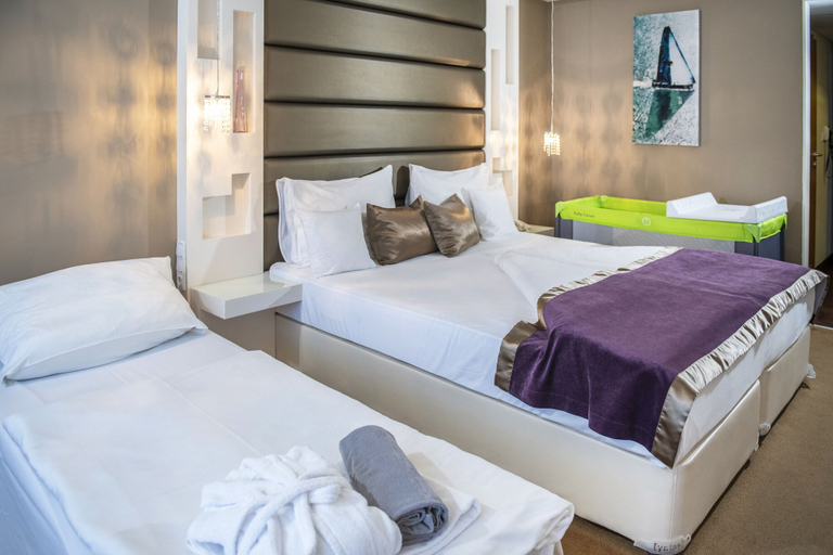 Bedroom 1, Residence Hotel Balaton, Siófok