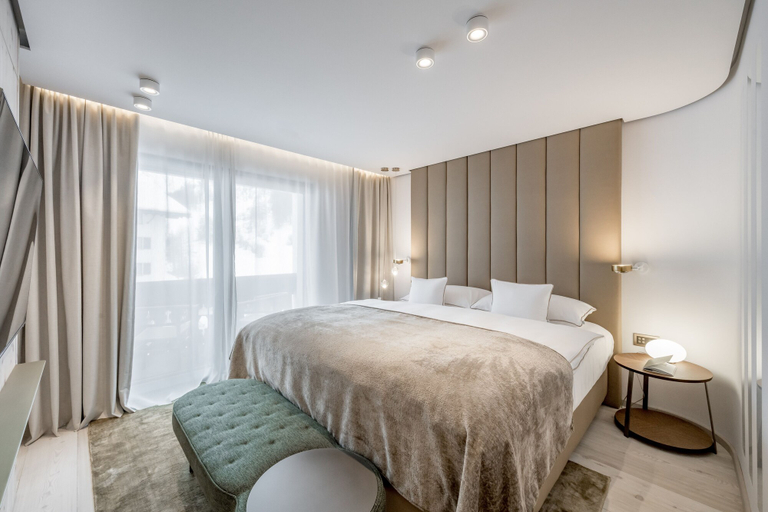 Bedroom 3, Relais & Châteaux Chasa Montana, Inn