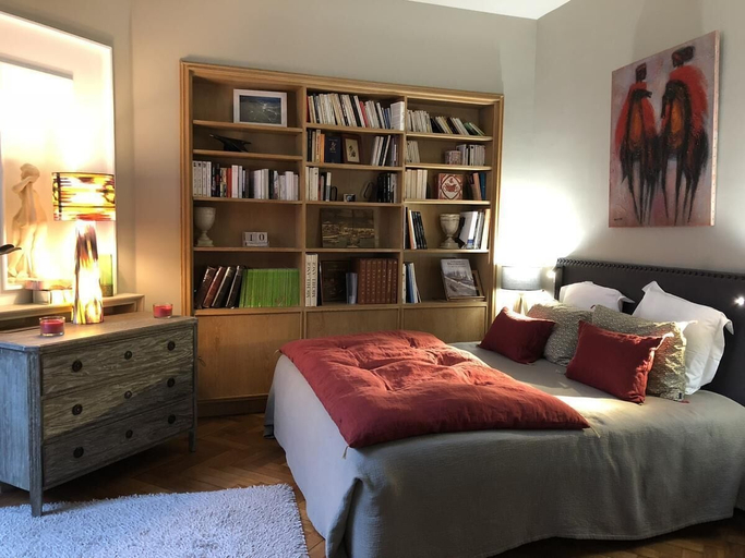 Bedroom 3, Patio de l'Intendance, Gironde