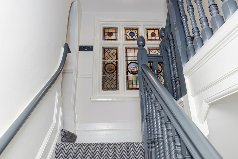 Others 4, Woodford Hotel, London