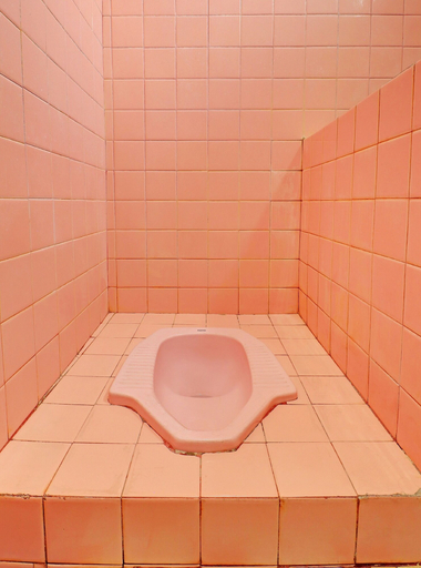 Bathroom 5, SPOT ON 92028 Hotel Surya Near Pelabuhan Gilimanuk, Jembrana