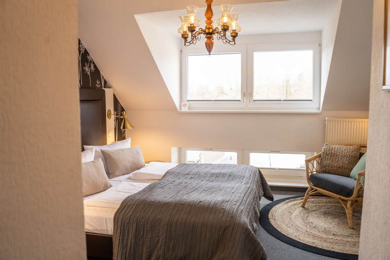 Bedroom 12