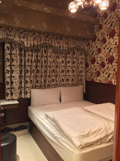 Bedroom 9