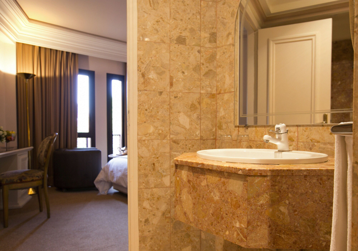 Bathroom 5, Hotel Nassim, Marrakech