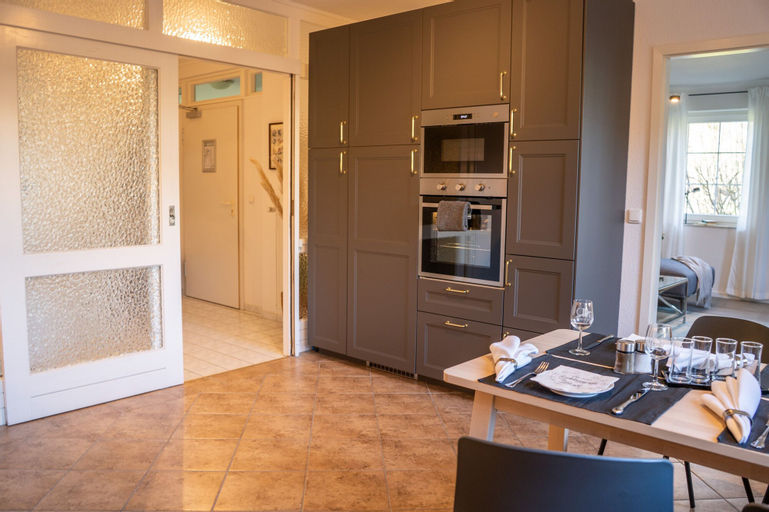 Dining Room 11