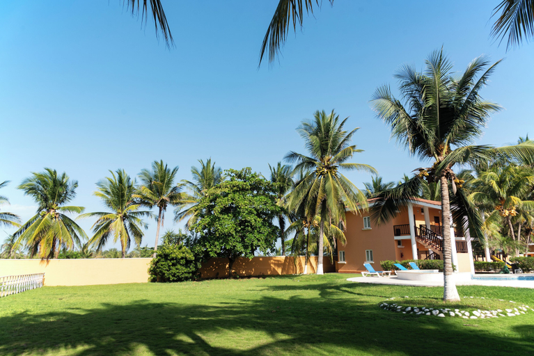 Exterior & Views 2, Hotel Cayman Suites, Taxisco