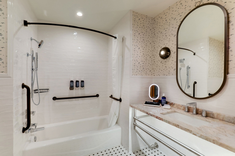 Bathroom 3, Trilogy Hotel Montgomery, Autograph Collection, Montgomery