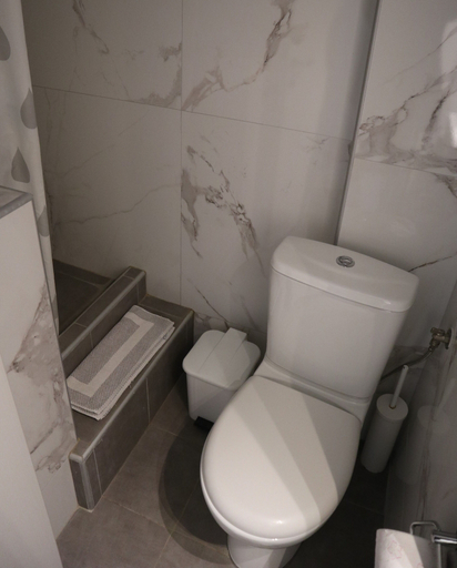 Bathroom 3, Eva's Houses, Central Macedonia