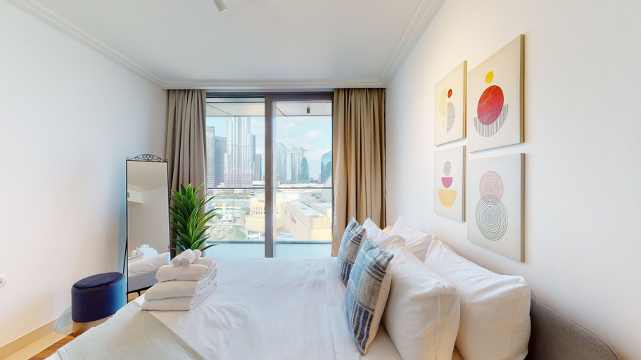 Room 5, Blvd Point 910, Dubai