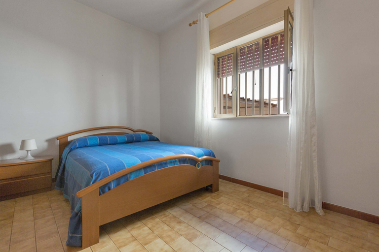 Bedroom 4, 3150 Villa Giovì - Appartamento 2 by Barbarhouse, Taranto