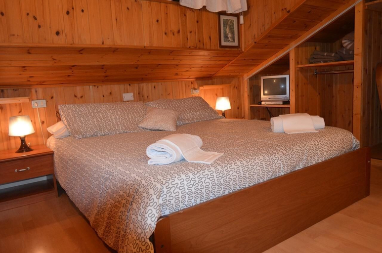 Bedroom 2, Campodolcino Camping, Sondrio