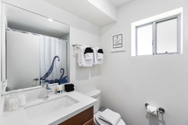 Bathroom 21
