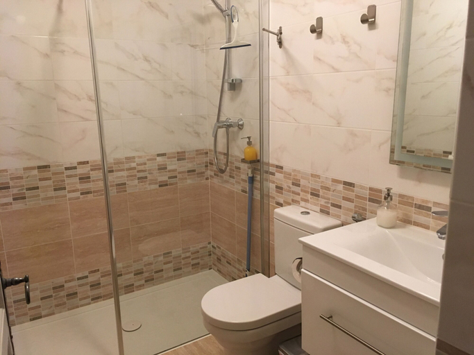 Bathroom 5, Le Mont D'olivine, Alpes-Maritimes