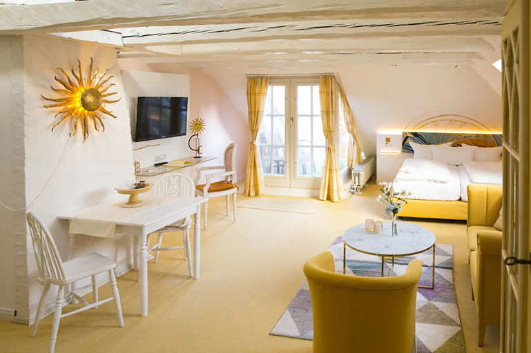 Bedroom 2, Lübecker Krönchen, Lübeck