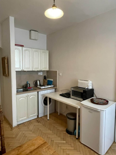 Others 5, 1 Bed Flat - Sleeps 2 - Pets - Wifi, Praha 6