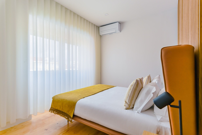 Bedroom 3, 2BR Chic&Bright com 120m2 em Campo de Ourique, Lisbon