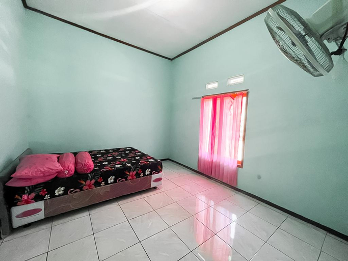 Bedroom 2, Homestay Abah Umi, Sukabumi