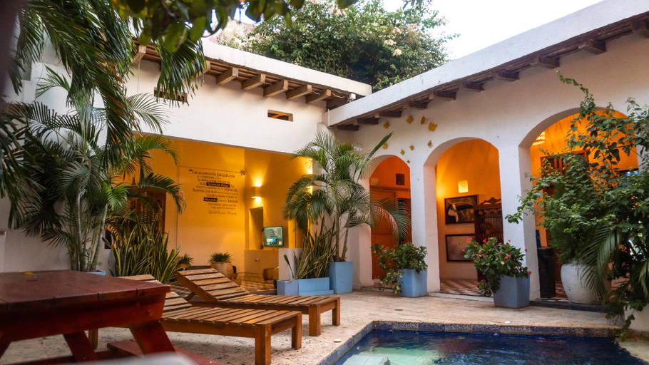 Exterior & Views, La Puerta Azul, Santa Marta (Dist. Esp.)