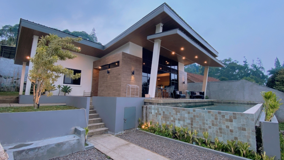 Exterior & Views 2, Potsa Villas, Bogor