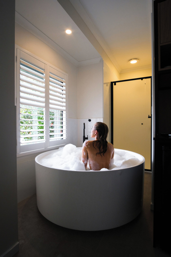 Bathroom 4
