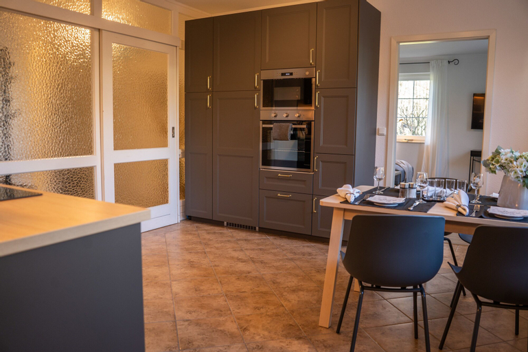Dining Room 10