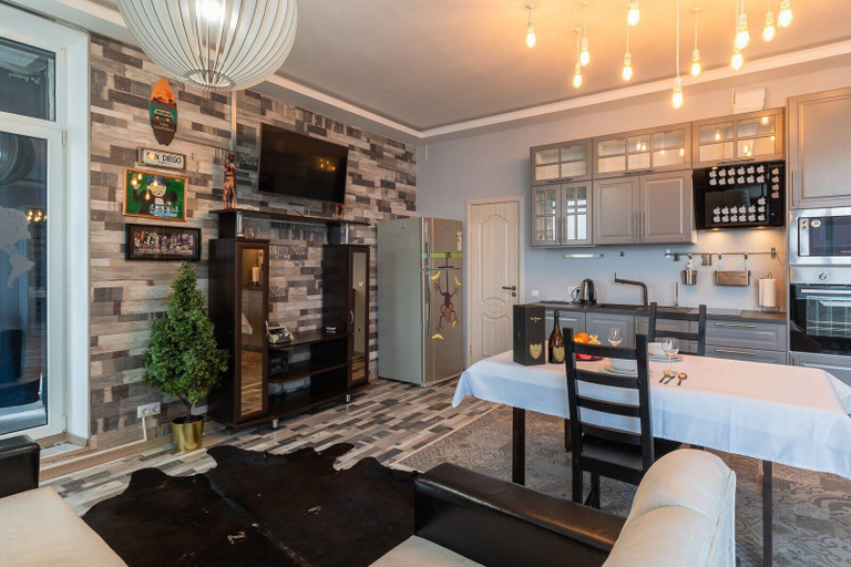 Food & Drinks 4, Royal Capital, Sankt-Peterburg gorsovet