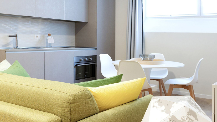 Others 5, Mi-brgz1cs Bergonzoli Place - Base B - Backpacker, Milano