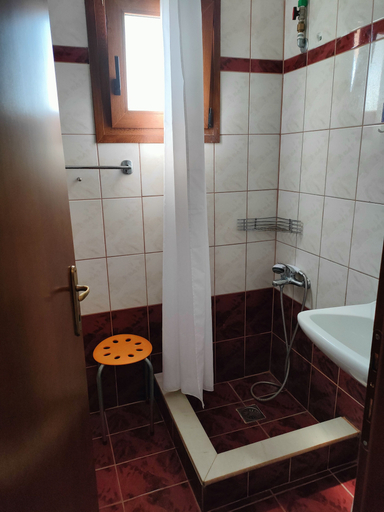 Bathroom, Paschalia sudios1, Central Macedonia