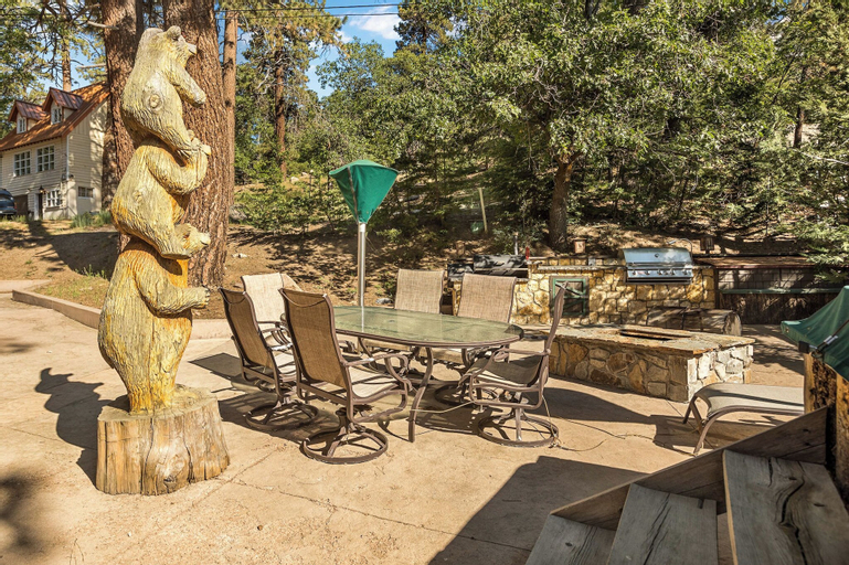 Others 1, Whispering Pines Walk to Bear Mountain!, San Bernardino