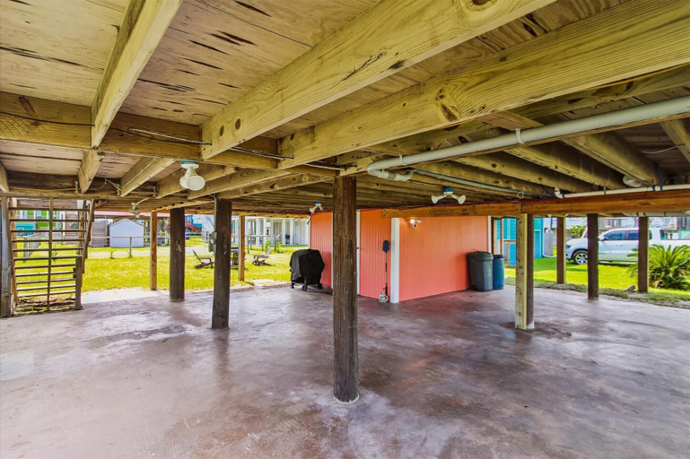 Others 5, Coral Cottage, Brazoria