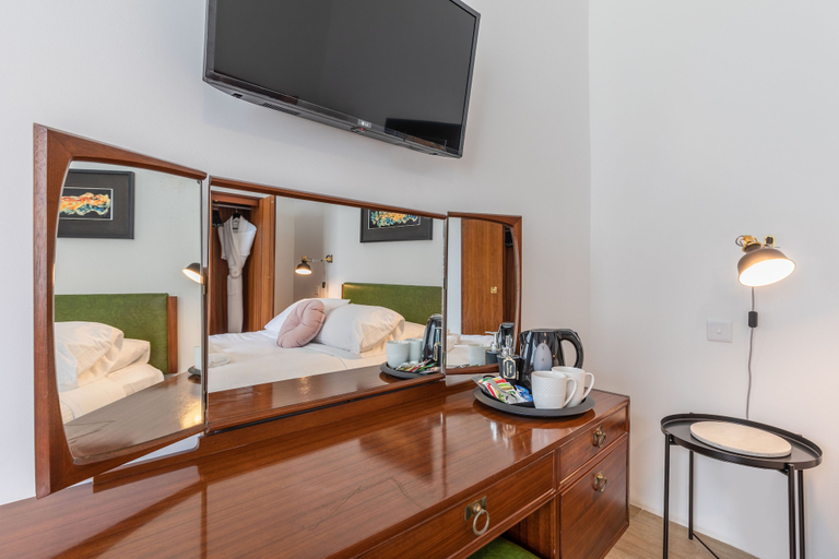 Bedroom 3, Mosta Dome B&B