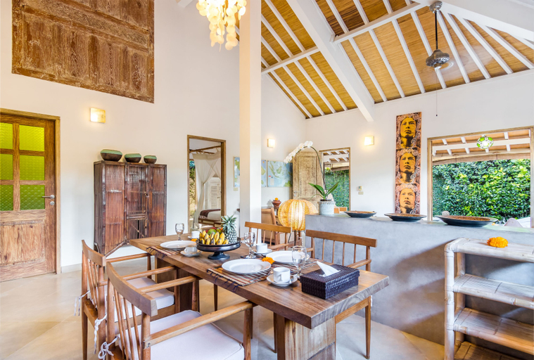 Food & Drinks 4, Villa 007, Badung