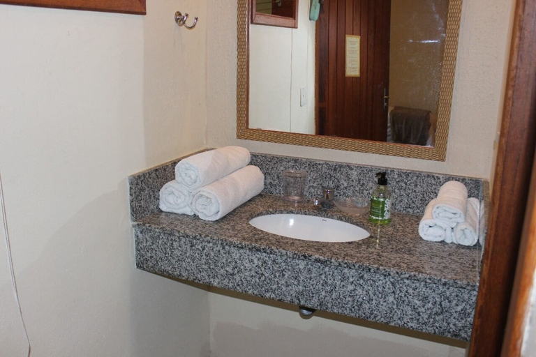 Bathroom 3, Casinha no sítio Calmamente, Teresópolis