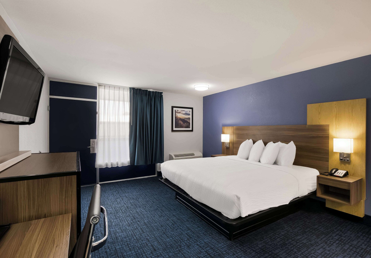 Bedroom 3, Surestay Plus By Best Western Pigeon Forge, Sevier