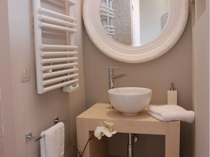 Bathroom 5, Lille A Part - Gites Urbains, Nord