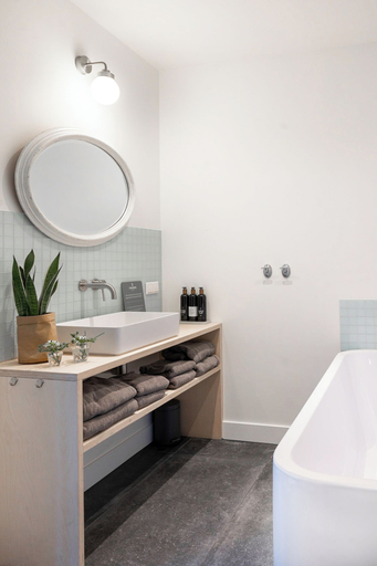 Bathroom 3, Boutique Hotel de Stadsherberg Alphen, Alphen aan den Rijn