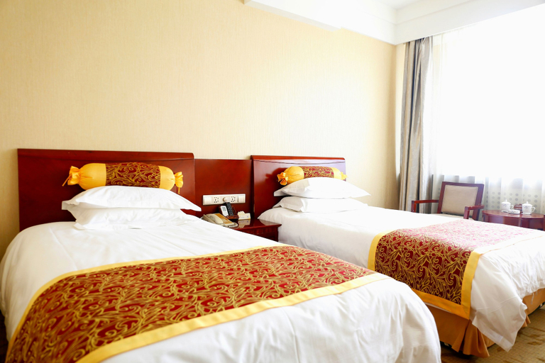 Bedroom 2, Yijun Hotel, Luoyang