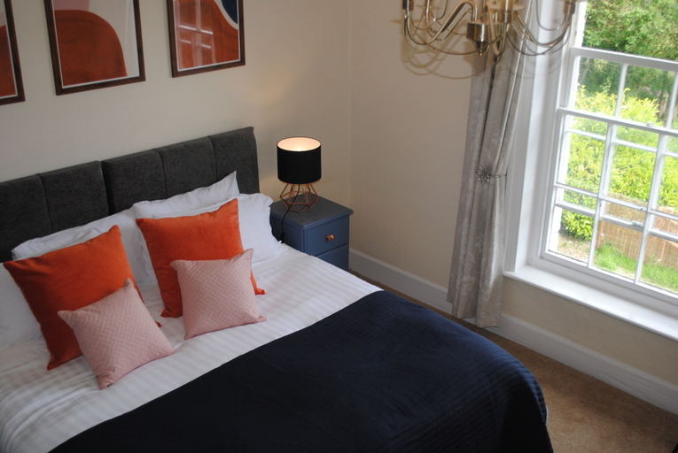 Bedroom 3, Penygelli Country House Apartments, Powys