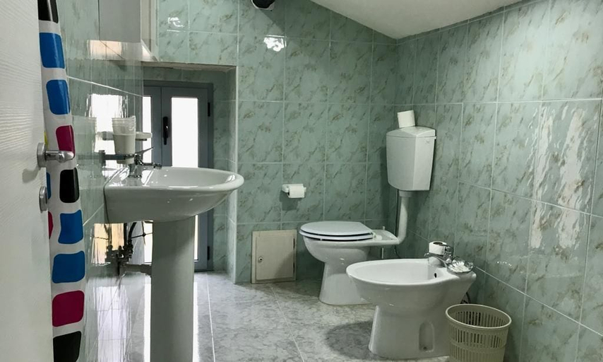Bathroom 4, Hotel Don Carlo 4S, Cosenza