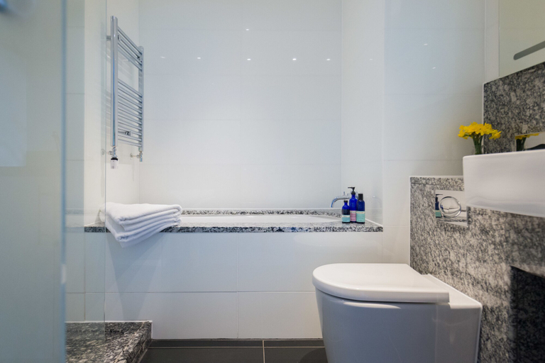 Bathroom 3, Retallack Resort, Cornwall