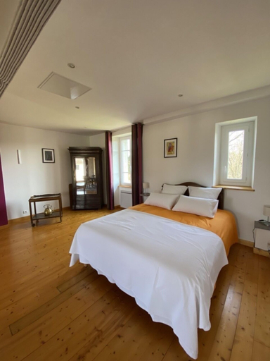 Bedroom 2, Le Meix, Jura
