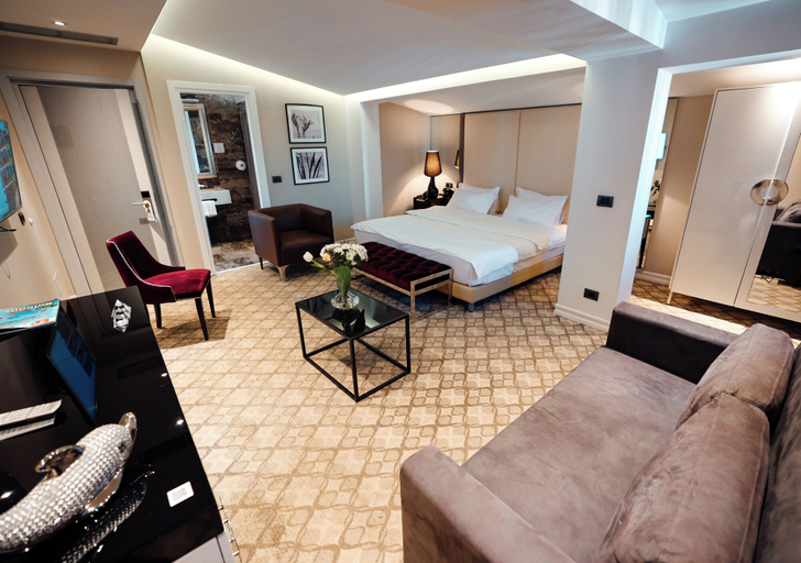 Bedroom 2, Senator Hotel, Tiranës