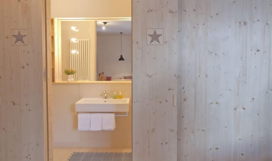 Bathroom 5, Tannerhof Naturhotel & Gesundheitsresort, Miesbach