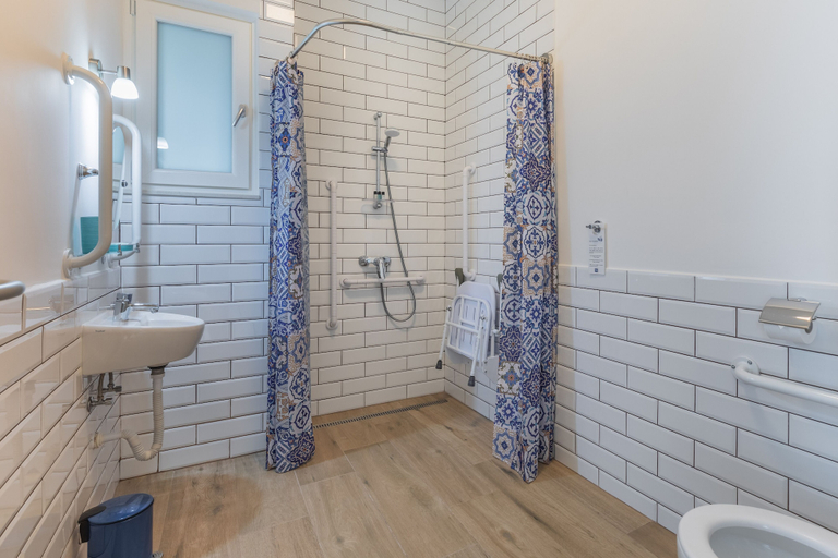 Bathroom 4, Mosta Dome B&B